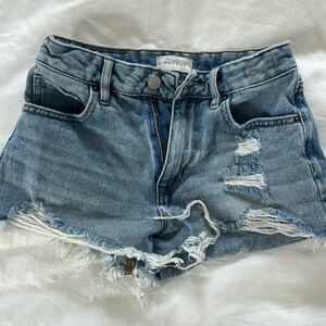 Excellent condition denim “high rise festival” short size 24 by PacSun
